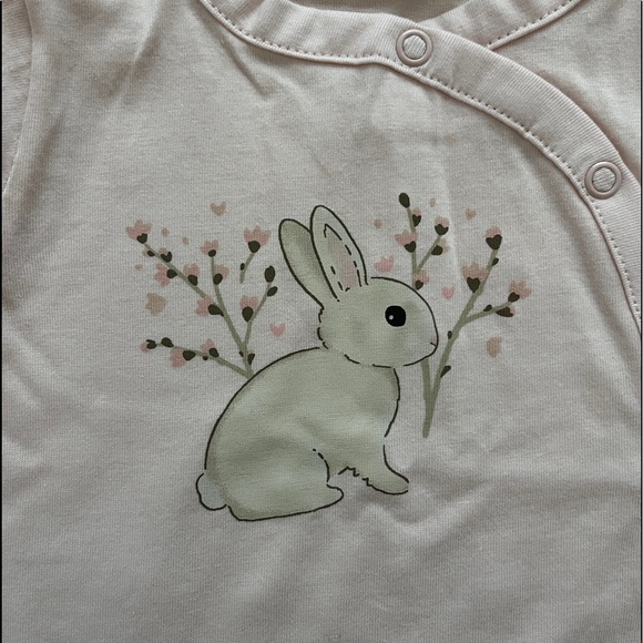 Preemie H&M Button Rompers - Picture 3 of 5